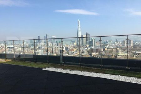 Stunning views of the London skyline - Photo 5