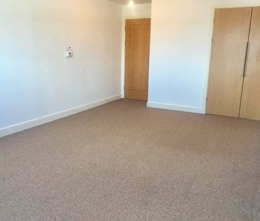 The Crescent, Plymouth, PL1 - Photo 2