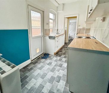 2 bedroom terraced house to rent - Photo 3