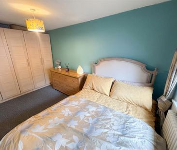 3 Bedroom Detached To Let - Photo 4