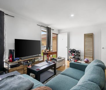 Two bedroom renovated unit. - Photo 2