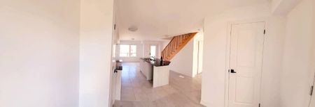 For Lease - 119 Fairlane Avenue, Barrie, Ontario - Photo 2