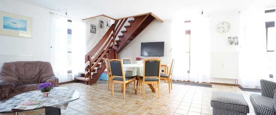 IMMOBILIEN GUMNIOR präsentiert: großzügige Maisonettewohnung im Herzen von Neuenkirchen - Foto 1