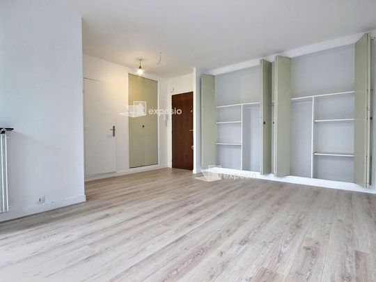 Location Appartement 2 pièces 41 m2 à Courbevoie - Photo 1