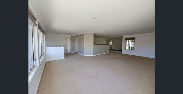 Spacious 4-Bedroom Home in Quiet Cul-de-Sac - Photo 1