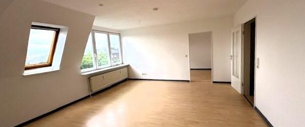 1 MONAT MIETFREI! Schicke Dachgeschosswohnung inkl Einbauküche Brunsbüttel - Otto Stöben GmbH - Foto 1