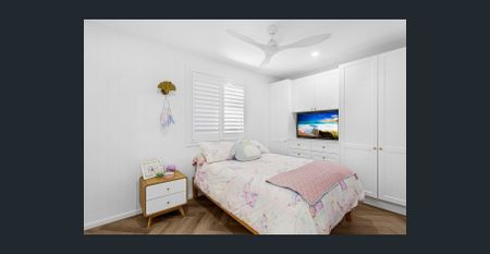 Remarkable Coastal Oasis - Photo 4