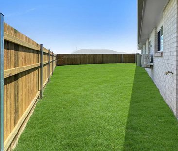 Welcome to 13A Miraflores Place, Wondunna QLD 4655 - Photo 1