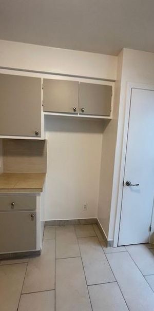 2 1/2 a louer propre et tranquille - Photo 1