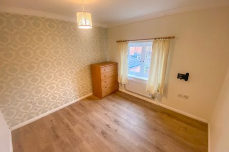 Ross Close - Photo 2