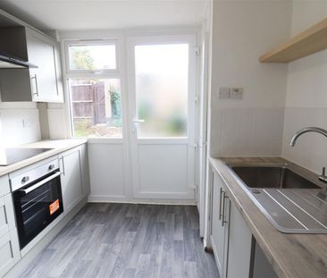 James Galloway Close, CV3 2NF - Photo 4