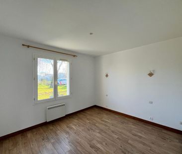 Location Maison 4 pièces 91m² AIFFRES 79230 - Photo 4