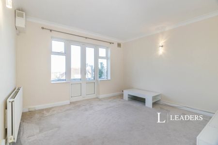 2 bedroom apartment to rent Weihurst Court, Carshalton Road, Sutton, SM1 - Photo 3