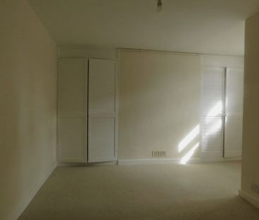 Lower Lake, East Sussex - £850pcm - Photo 4