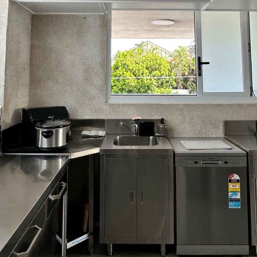 Unit 2, 120 Juliette Street, Greenslopes, QLD - Photo 1