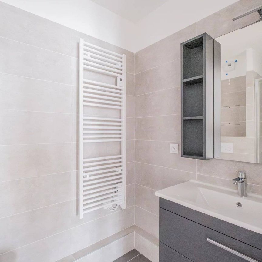 Rental Apartment Clichy Centre ville - Photo 1