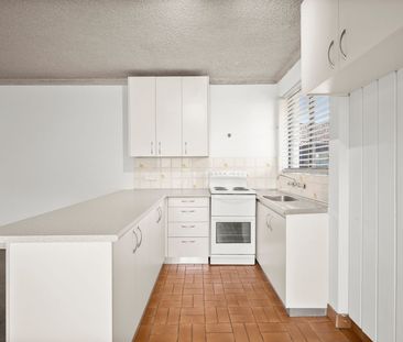 Home For Rent - Photo 4