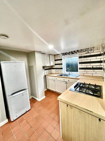 2 bedroom terraced house to rent - Photo 5