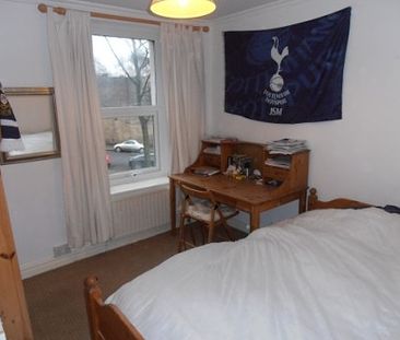GREAT 3 BED STUDENT RENTAL - Photo 1