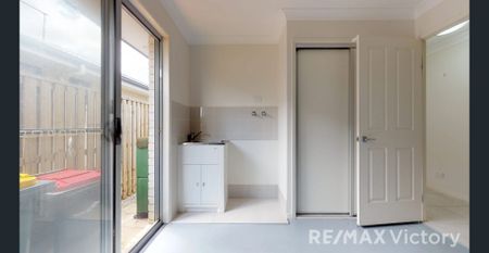 Spacious 3 bedroom home - Photo 3