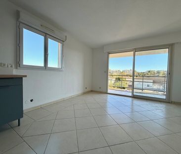 Appartement 2/3 pièces avec terrasse et parkings Bas de Valescure, - Photo 2