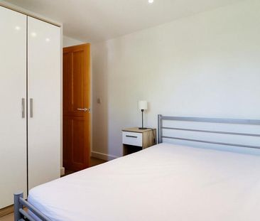 2 bedroom semi-detached house to rent - Photo 6