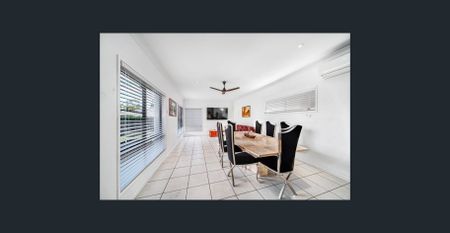 Partly Furnished or Unfurnished Family Home in Little Mountain!. - Photo 2