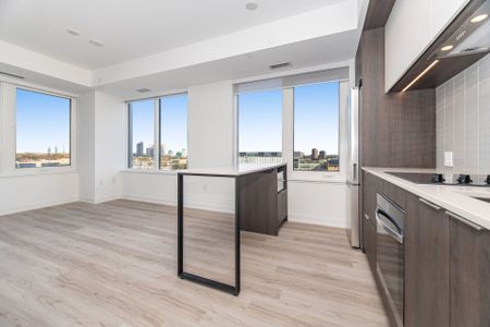 For Lease - 395 Square One Drive Unit# 703, Mississauga, Ontario - Photo 3