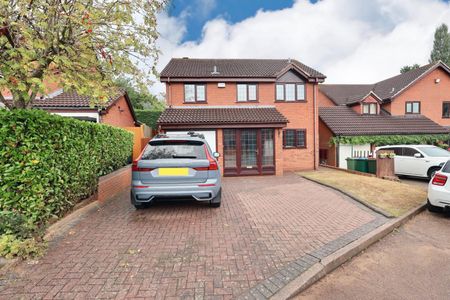 Larkfield Way, Allesley Green, Coventry - 4 BED REFURBISHED DETACHED - AVAILABLE NOW - Photo 4