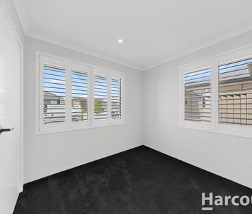 STYLISH COASTAL LIVING AT ITS BEST! - Photo 4