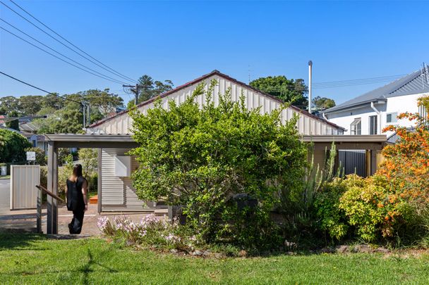 21 Hexham Street, Kahibah NSW 2290 - House For Rent | Domain - Photo 1