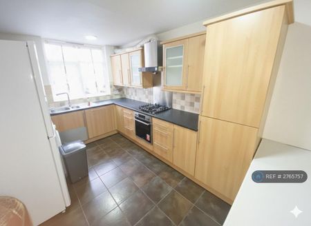 3 bedroom terraced house to rent - Photo 5