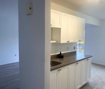 Grand 5 1/2 non fumeur au 3e étage - Photo 2