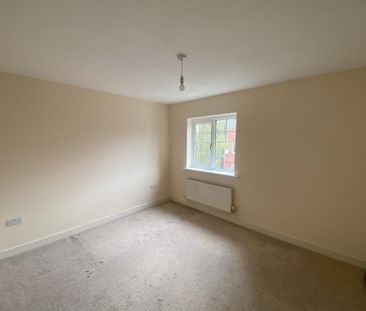 3 bedroom terraced house to rent - Photo 6