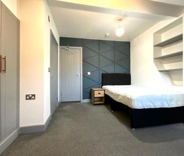 1 bedroom in a house share to rent - Photo 4