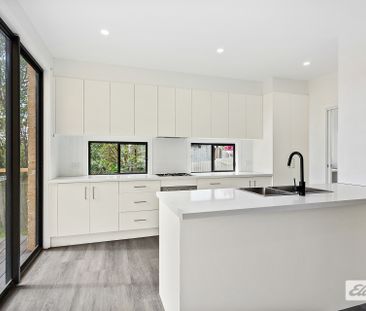 8/15-17 Figtree Crescent - Photo 3