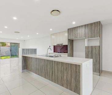 Immaculate and Contemporary 4 Bedroom Townhouse - Photo 6