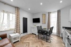 Radnor Place, Plymouth - Photo 1