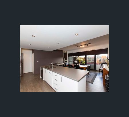 23A Eastbourne Crescent, Nollamara, WA 6061 - Photo 2