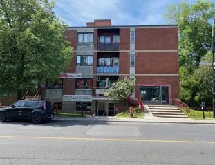 1 room apartment of 35m² in Montreal - Photo 1