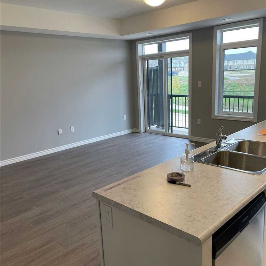 For Lease - 80 Wheat Lane Unit# 80, Kitchener, Ontario - Photo 1