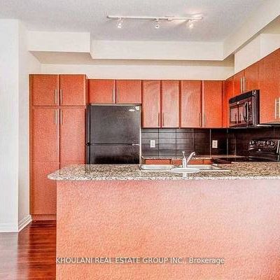 Kariya And Elm Beautiful 2Bdrm +Den As 3rd Bdrm Modern Kitchen Open - Photo 4