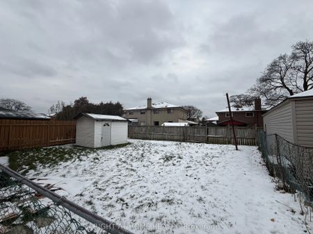 12 Felan Crescent #Basement - Photo 4