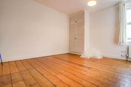 2 bedroom terraced house to rent - Photo 3