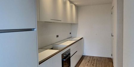 Appartement te huur in Laken voor € 1.050 met 1 slaapkamer - Photo 3
