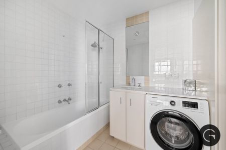 Fully Furnished Apartment With Heart And History - Photo 4