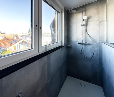 Großzügige Dachgeschosswohnung mit Bergblick - Foto 6