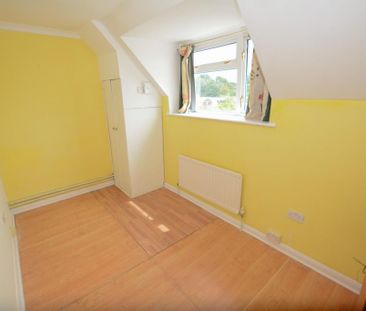 4 bedroom semi-detached house to rent - Photo 6
