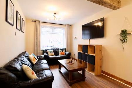 12 Connsbrook Park, Sydenham, Belfast, BT4 1NF - Photo 3