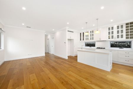 Stunning 4 Bedroom Home in the Heart of Rosebery - Photo 3
